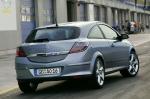 Opel Astra GTC 2005 года